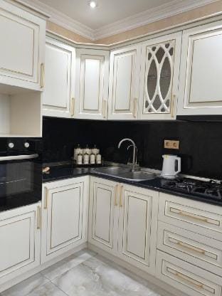 Премиум квартира с видом из окна Apartment in Baku