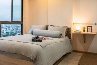 Bangkok City Center Night View Apartment & 100 Meters from BTS Station Apartment in Bangkok