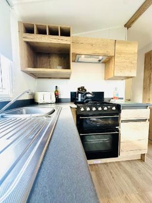 Moor Crest Campground/ 
RV Resort in England