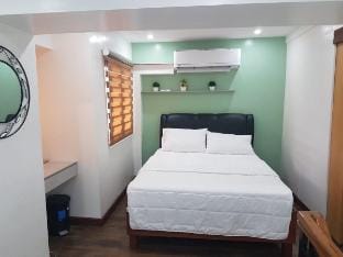 Victoria de Makati Loft-Style Condominium  Vacation rental in Pasay