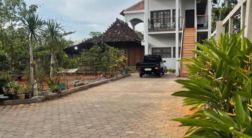 Casa Di Mama Homestay Apartment in Indonesia