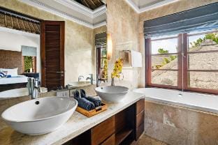 Havara Villa by Kozystay | Private Beach Resort Villa in Bali