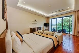 Spacious villa with pool Villa in Hoa Hai
