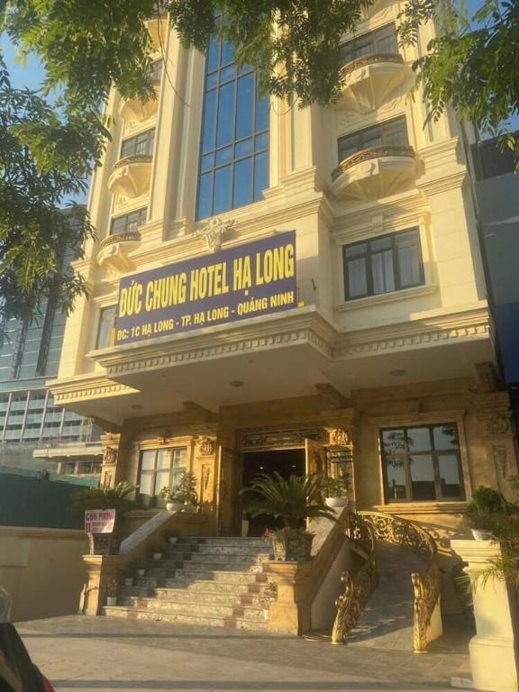 DUC CHUNG HOTEL HA LONG Hotel in Laos