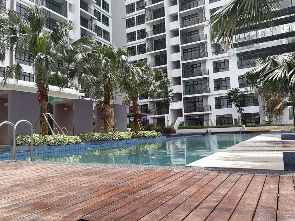 Citywoods NextThistle hotel,Hospital S.Aminah,Ciq  Apartment in Johor Bahru