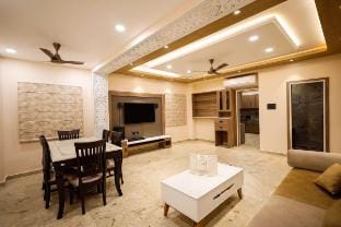 Myestay: Elite The Ultimate Luxury & Spacious flat Villa in Varanasi