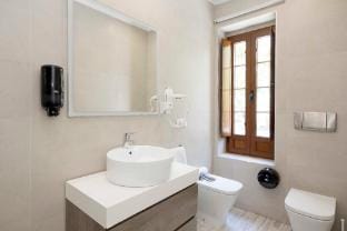Apartamento Small Suite 4, Recaredo 7 Apartment in Seville