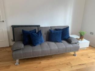 City Centre Luxury Triplex Apartment Sleeps 7 Apartment in Hull
