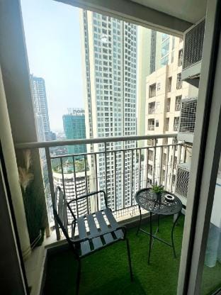 Apartment Madison Park 2BR Central Park Mall Vacation rental in Jakarta