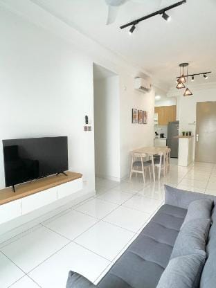 1min to Paradigm Mall 2to 5pax Platino MujiStyle Apartment in Johor Bahru