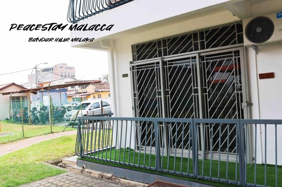 Melaka Bandar Hilir 3BR 7-11PAX 7min drive to Jkr Apartment in Malacca