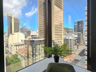 Lux City Suite - City and mountain views Apartment in Cape Town