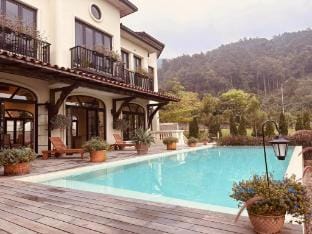 Casa XiX villa Villa in Laos