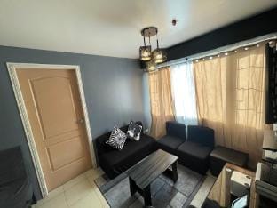 Classic modern Apartment in Paranaque