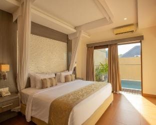 Villa Private Pool with Mini Kitchen Villa in Kuta Selatan