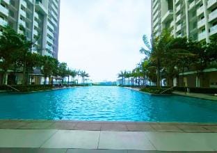 Lovely Cybersquare Ensuite with Skyline View #CS6 Apartment in Selangor, Malaysia