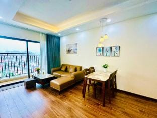 Apartment in Cam Pha city with amazing ocean view Apartment in Vietnam