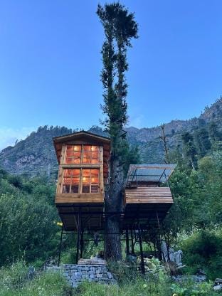 Tiny treehouse Vacation rental in Himachal Pradesh