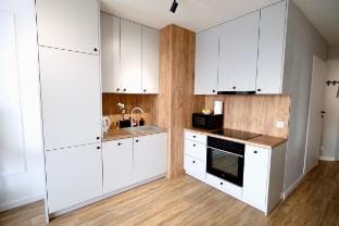 ApartamentySnu, Struga Tower Gold Apartment in Masovian Voivodeship