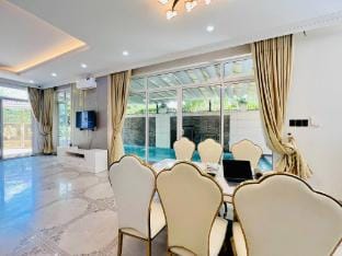 Villa 33 khang điền Villa in Ho Chi Minh City