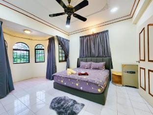 Pengkalan 42 Double-Storey Homestay Vacation rental in Ipoh