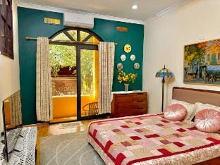 Retro House| Natural balcony| Old Quarter Vacation rental in Hanoi
