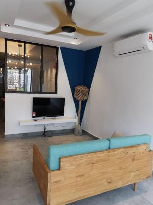 VOKA 4-Stylish Design- Fashion Design - Neighbourhood Morning Market - 8PAX Vacation rental in Kedah