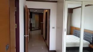 Ploenchit Superb Location, 86 sqm, near Bumrungrad Apartment in Bangkok