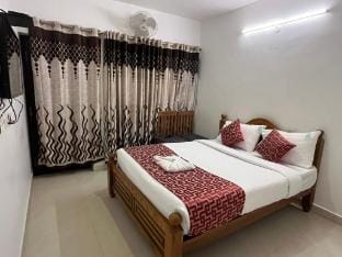 Banyan Three(Superior Room with Balcony) Apartment in Tamil Nadu