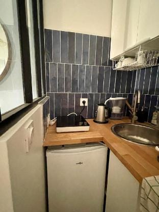 Jin’s Cosy Studio Apartment in Île-de-France
