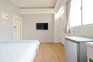 Taichung elevator15people(5 suites)balcony 3AA Apartment in Fujian