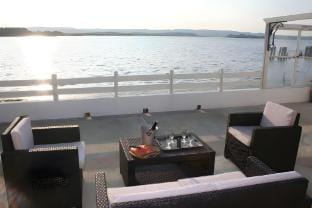 Maison de pêcheur au bord de l'eau  Vacation rental in Port-la-Nouvelle