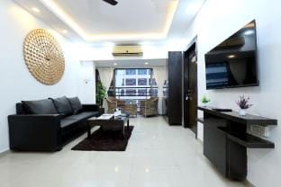 Business Stay in Powai – 3 BHK w/ Full Amenities Apartment in Mumbai