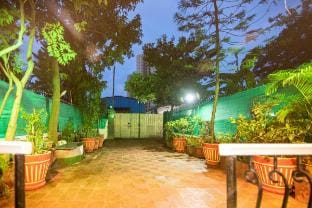 Nesco 2 Bedroom Villa - Garden & Kitchen  Vacation rental in Mumbai