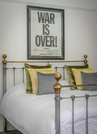 Lennon Suite at Casbah Coffee Club Suites Apartment in Liverpool