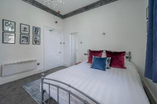 McCartney Suite at Casbah Coffee Club Suites Apartment in Liverpool