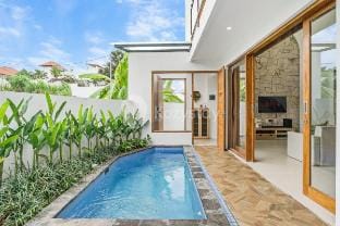 Pranama Villa by Kozystay - Canggu Villa in North Kuta