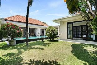 Sombra Villa by Kozystay - Sanur Villa in Denpasar