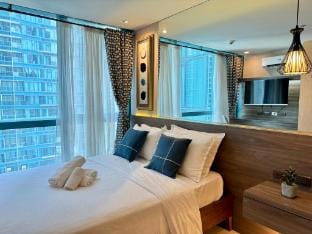 Comfy 1BR At Uptown BGC Vacation rental in Makati