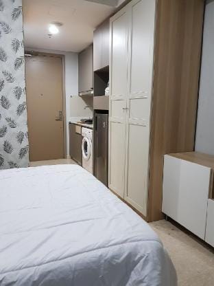 Gold Coast Studio PIK Managed by Senyaman Living Apartment in Jakarta