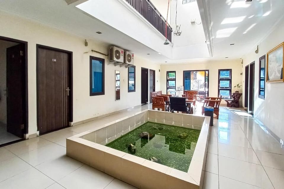 D Cost 19 Syariah Mitra RedDoorz Hotel in West Sumatra, Indonesia