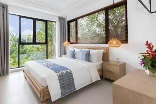Super Spacious Affordable 6BR Villas in Canggu Villa in North Kuta