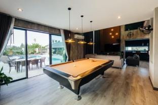 5-Star Prime Villa with 5 Bedrooms & Private Pool Villa in Hua Hin District