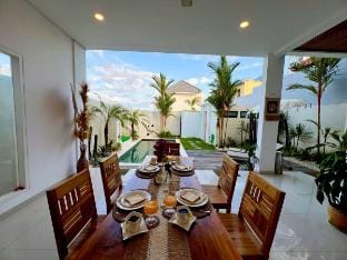 Amazing 3 Bedroom Villa Umalas Villa in North Kuta