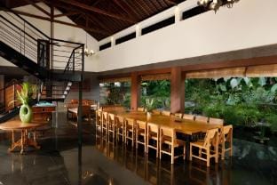 Luxury Escape 7BR Spacious Villa in Kerobokan Villa in North Kuta