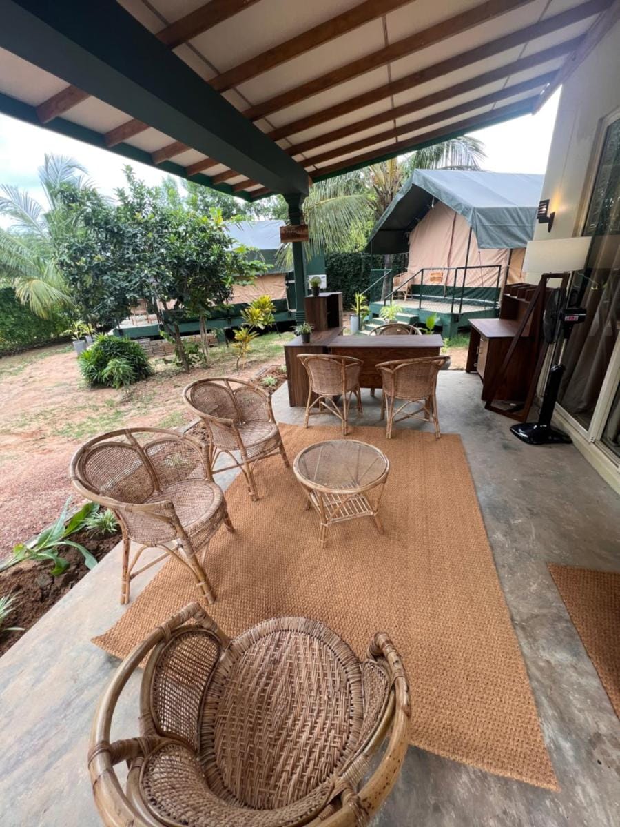 AT ONE - with nature Luxury tent in Southern Province