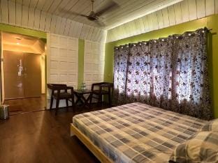 The Chinar Retreat- Hut Villa in India
