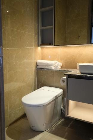 The Icon Lakeview Apartment in Ho Chi Minh City