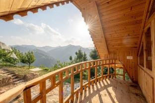 Bastiat Stays| Romantic Retreat In The Himalayas Vacation rental in Himachal Pradesh