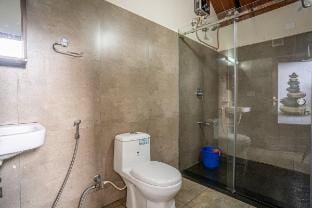 Enchanted Stylish Cabin In Vagamon | Fern View Villa in Kerala